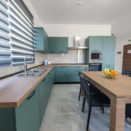 Swieqi 3bdr New Luxury Penthouse With Jacuzzi * Tal-Franciz