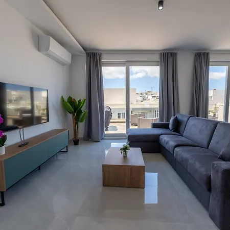 Swieqi 3bdr New Luxury Penthouse With Jacuzzi * Tal-Franciz