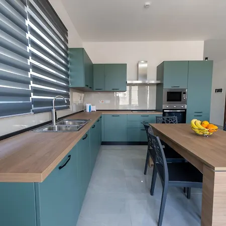 Swieqi 3bdr New Luxury Penthouse With Jacuzzi *