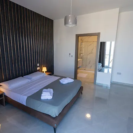 Swieqi 3bdr New Luxury Penthouse With Jacuzzi